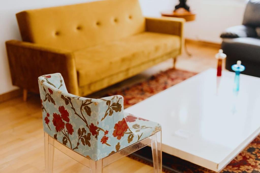 Cosy & Spacious Central Apartment 코모티니 외부 사진