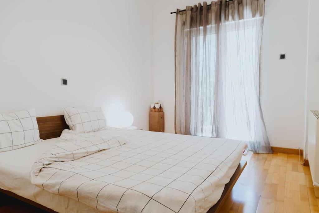 Cosy & Spacious Central Apartment 코모티니 외부 사진